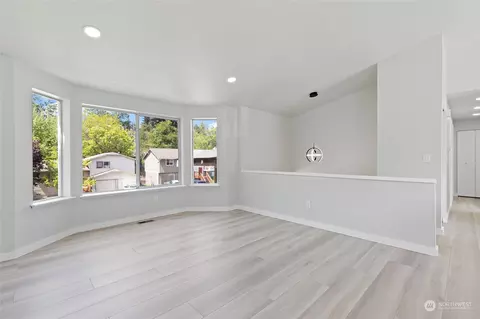 10909 17th Pl W, Everett, WA 98204 photo 11