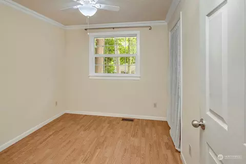 Bedroom - 302 163rd Pl SE, Bothell, WA 98012 photo 2 of 4