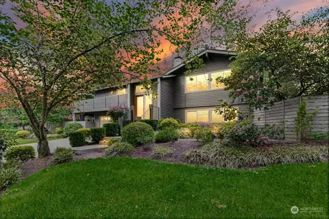 1302 141st Pl NE, Bellevue, WA 98007