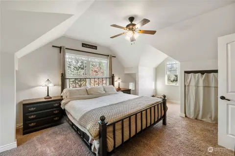 Bedroom - 24200 SE 371st St, Enumclaw, WA 98022 photo 1 of 4