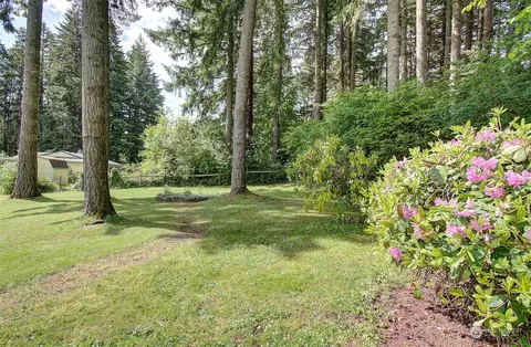 Exterior - 111 Backstrom Rd, Winlock, WA 98596 photo 6 of 11