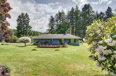 Exterior - 111 Backstrom Rd, Winlock, WA 98596 photo 3 of 11