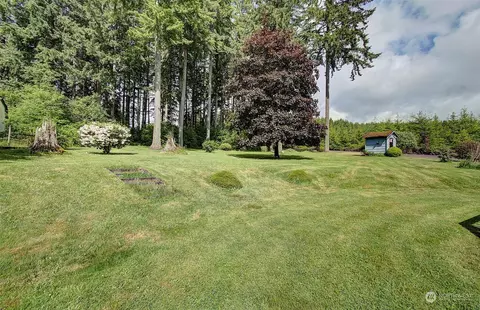Exterior - 111 Backstrom Rd, Winlock, WA 98596 photo 8 of 11
