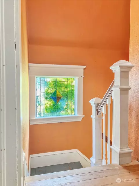 Entry Way - 1812 Lombard Ave, Everett, WA 98201 photo 7 of 7