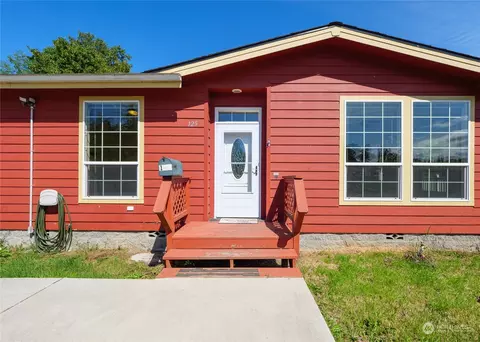 125 Community Ln, Sequim, WA 98382
