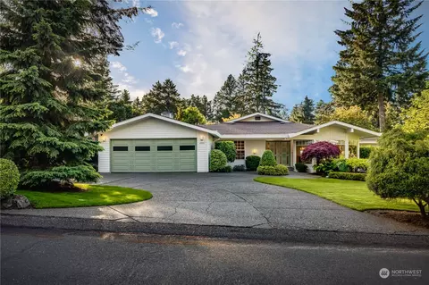 4910 90th Ave W, University Place, WA 98467