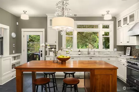 939 16th Ave E, Seattle, WA 98112 photo 12