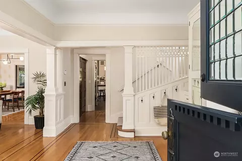 939 16th Ave E, Seattle, WA 98112 photo 3