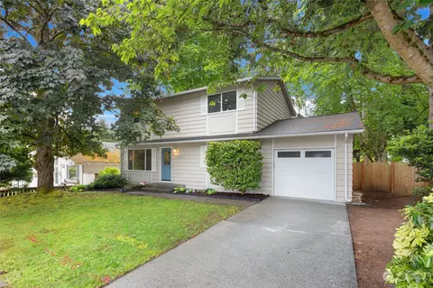 12233 NE 137th Pl, Kirkland, WA 98034