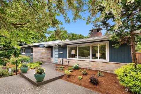 5521 NE 63rd St, Seattle, WA 98115
