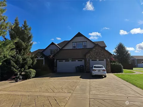 26023 13th Ave E, Spanaway, WA 98387