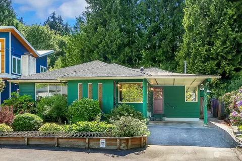 9209 Matthews Ave NE, Seattle, WA 98115