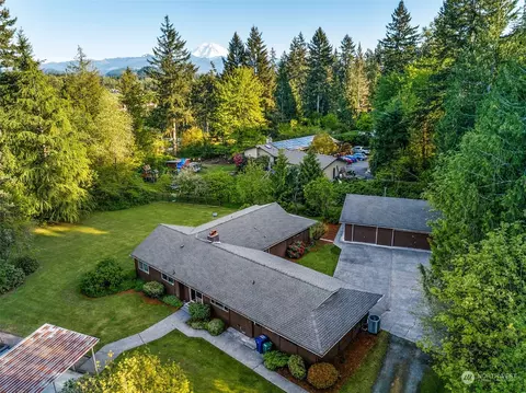 Exterior - 39206 258th Ave SE, Enumclaw, WA 98022 photo 3 of 11