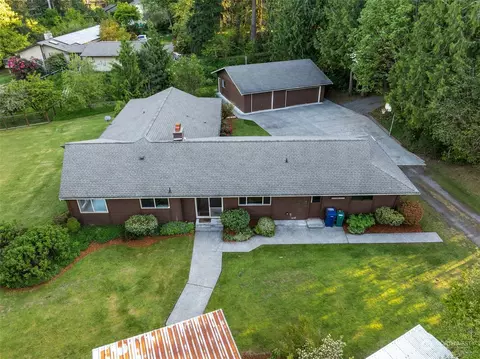 Exterior - 39206 258th Ave SE, Enumclaw, WA 98022 photo 4 of 11