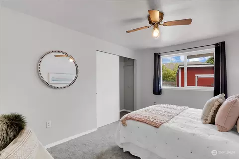 Bedroom - 17 113th Pl SE, Everett, WA 98208 photo 2 of 3