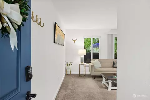 14002 NE 181st Pl #A106, Woodinville, WA 98072