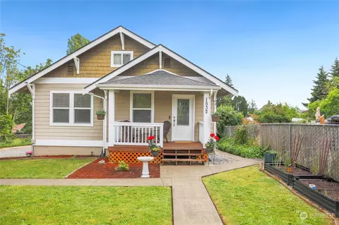 1532 Naval Ave, Bremerton, WA 98312