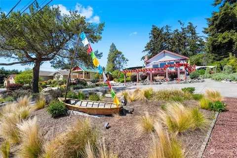 6002 Sunset Ave, Anacortes, WA 98221