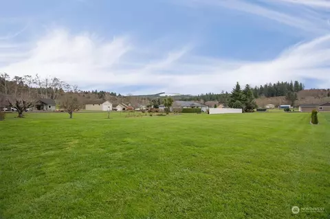 14 Monroe Ct, Cathlamet, WA 98612