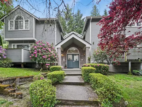 9915 NE 124th St #103, Kirkland, WA 98034