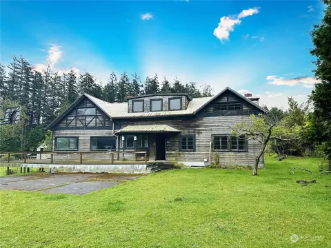 153 Deer Point Rd, Olga, WA 98279