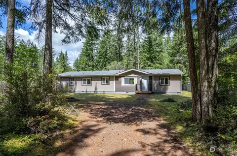 170 E Rhododendron Pl, Shelton, WA 98584