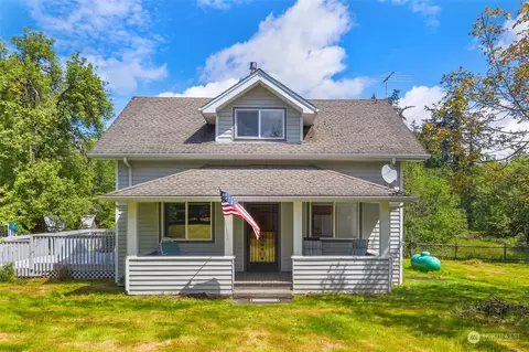 4317 Village Rd, Stanwood, WA 98292