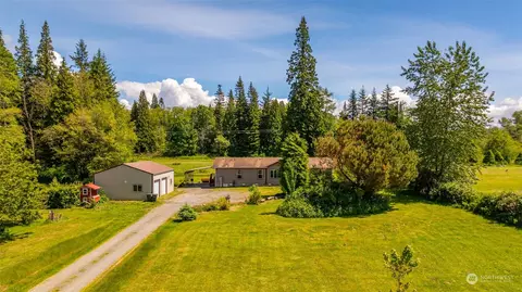 6128 Kickerville Rd, Ferndale, WA 98248