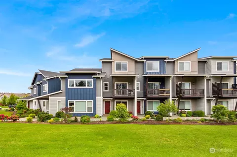 17414 118th Avenue Ct #E, Puyallup, WA 98374