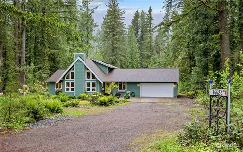 46626 SE Mount Si Rd, North Bend, WA 98045