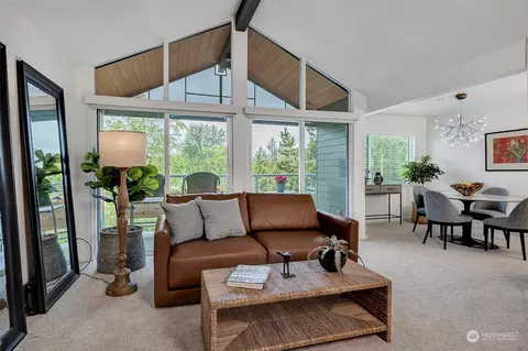 2501 Canterbury Ln E #417, Seattle, WA 98112