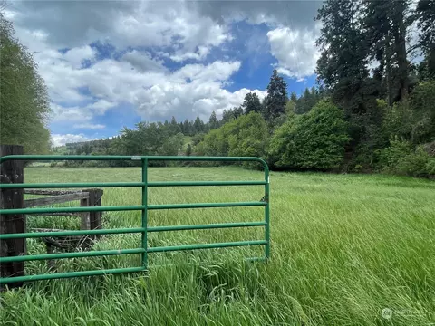938 Patit Rd, Dayton, WA 99328