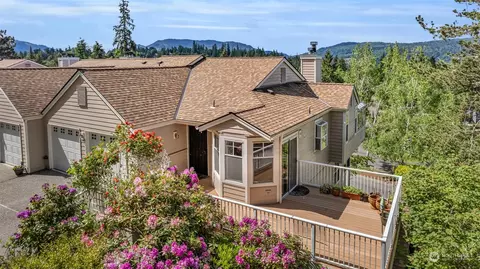 22531 SE 42nd Ct #2215, Issaquah, WA 98029