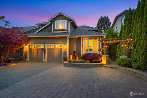 11428 NE 87th St, Kirkland, WA 98033