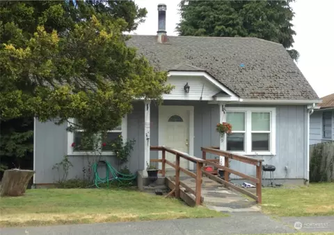 229 W 12th St, Port Angeles, WA 98362