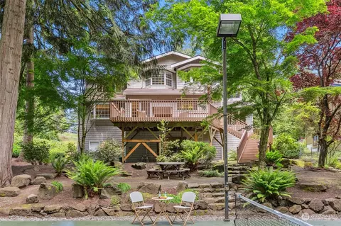 4607 NE 194th St, Lake Forest Park, WA 98155