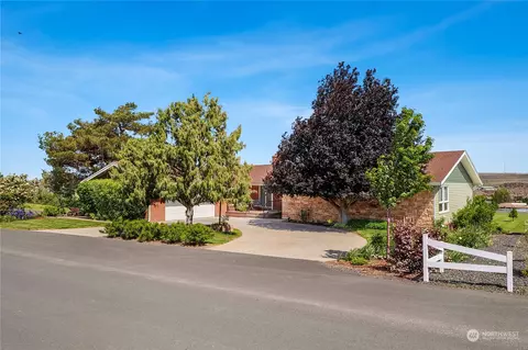 504 W 8th Ave, Odessa, WA 99159