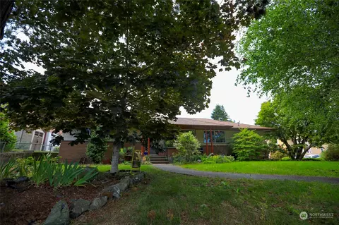 2539 N Lafayette Ave, Bremerton, WA 98312