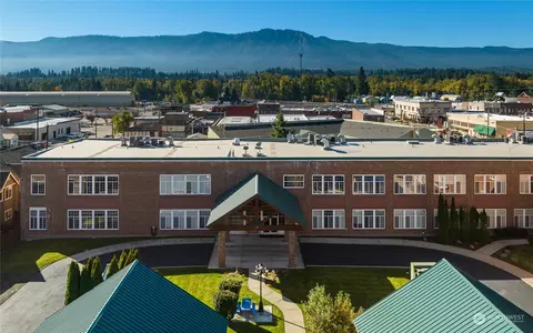 202 E Third St #201, Cle Elum, WA 98922
