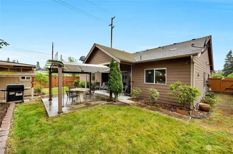 Exterior - 7521 Broadway, Everett, WA 98203 photo 5 of 5