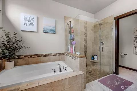 Bath - 7521 Broadway, Everett, WA 98203 photo 2 of 4