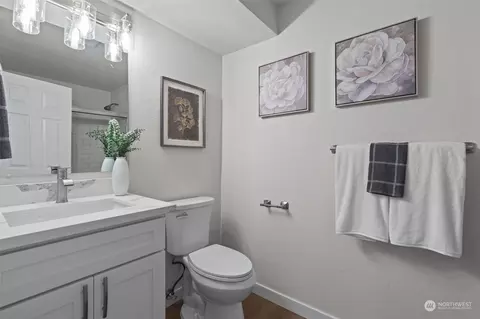 Bath - 13402 Seattle Hill Rd, Mill Creek, WA 98012 photo 2 of 2
