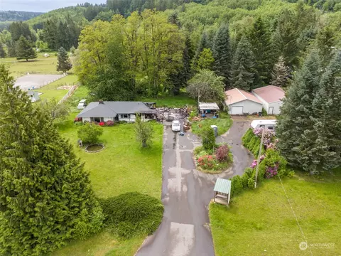 2926 Us Highway 12, Silver Creek, WA 98585