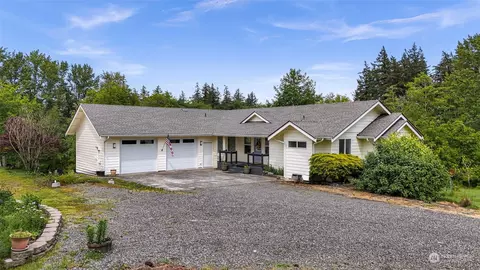 2940 Grandview Rd, Ferndale, WA 98248