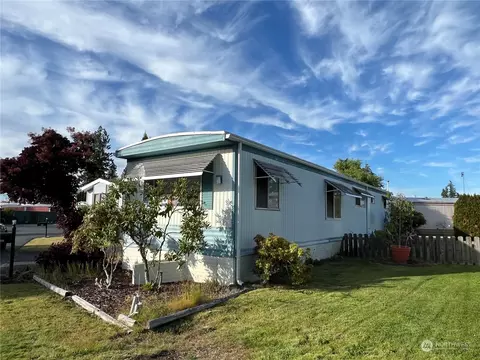 20709 9th Ave E #10, Spanaway, WA 98387