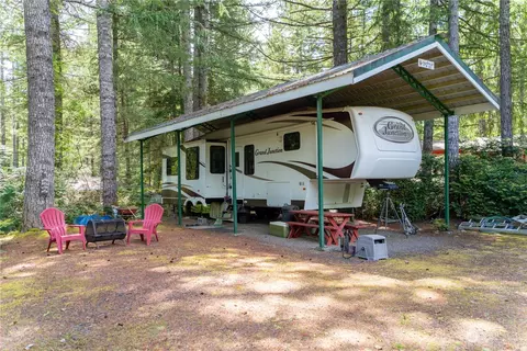 121 N Napilikai Dr, Lilliwaup, WA 98555