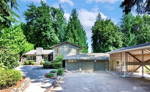 20022 SE 20th Pl, Sammamish, WA 98075