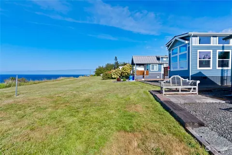1323 Mcdonald St #17, Port Angeles, WA 98363