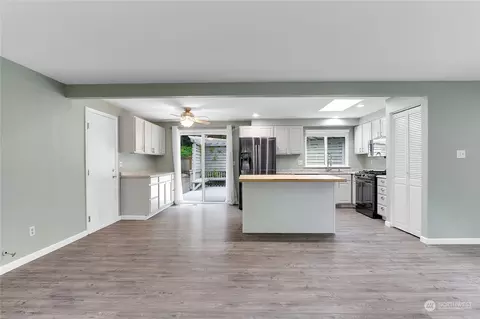 22930 19th Dr SE, Bothell, WA 98021 photo 5