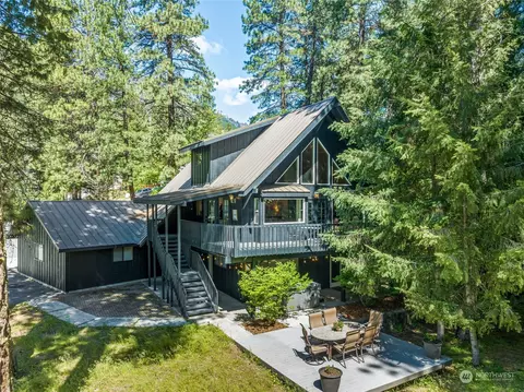 12605 Icicle Ln, Leavenworth, WA 98826